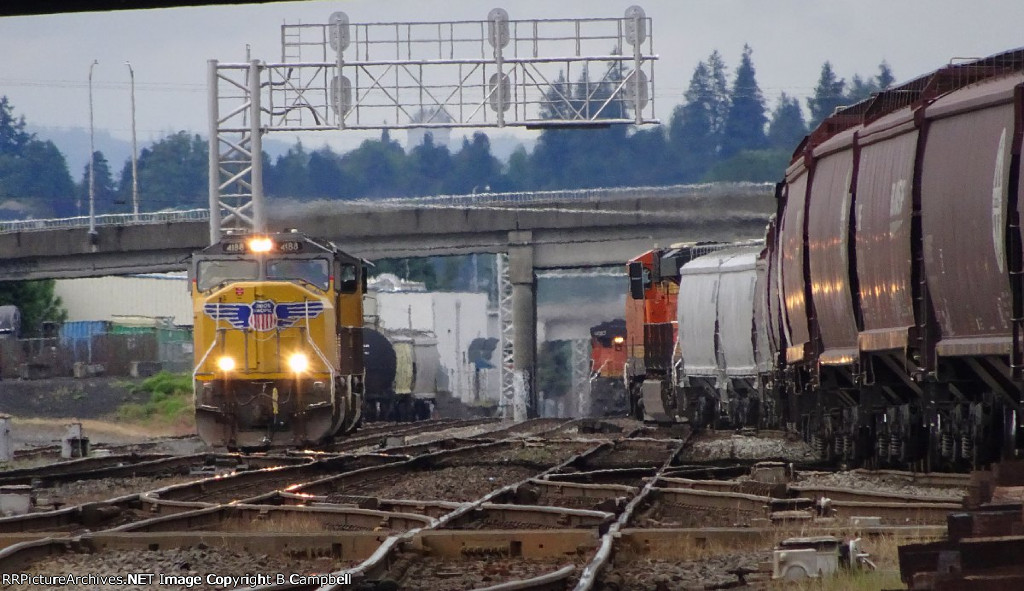 UP 4188-UP 4910-BNSF 3883-BNSF 6539